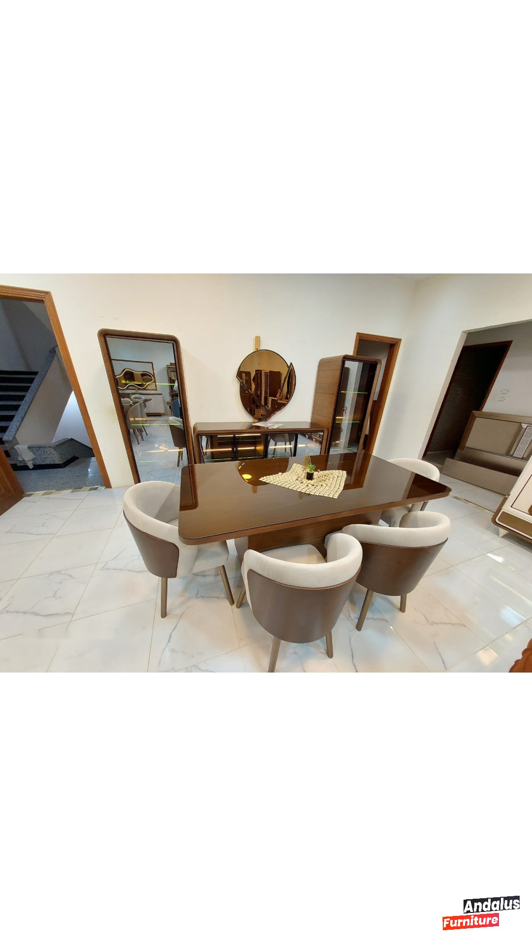 صورة 3 من غرفة سفرة موديل 102