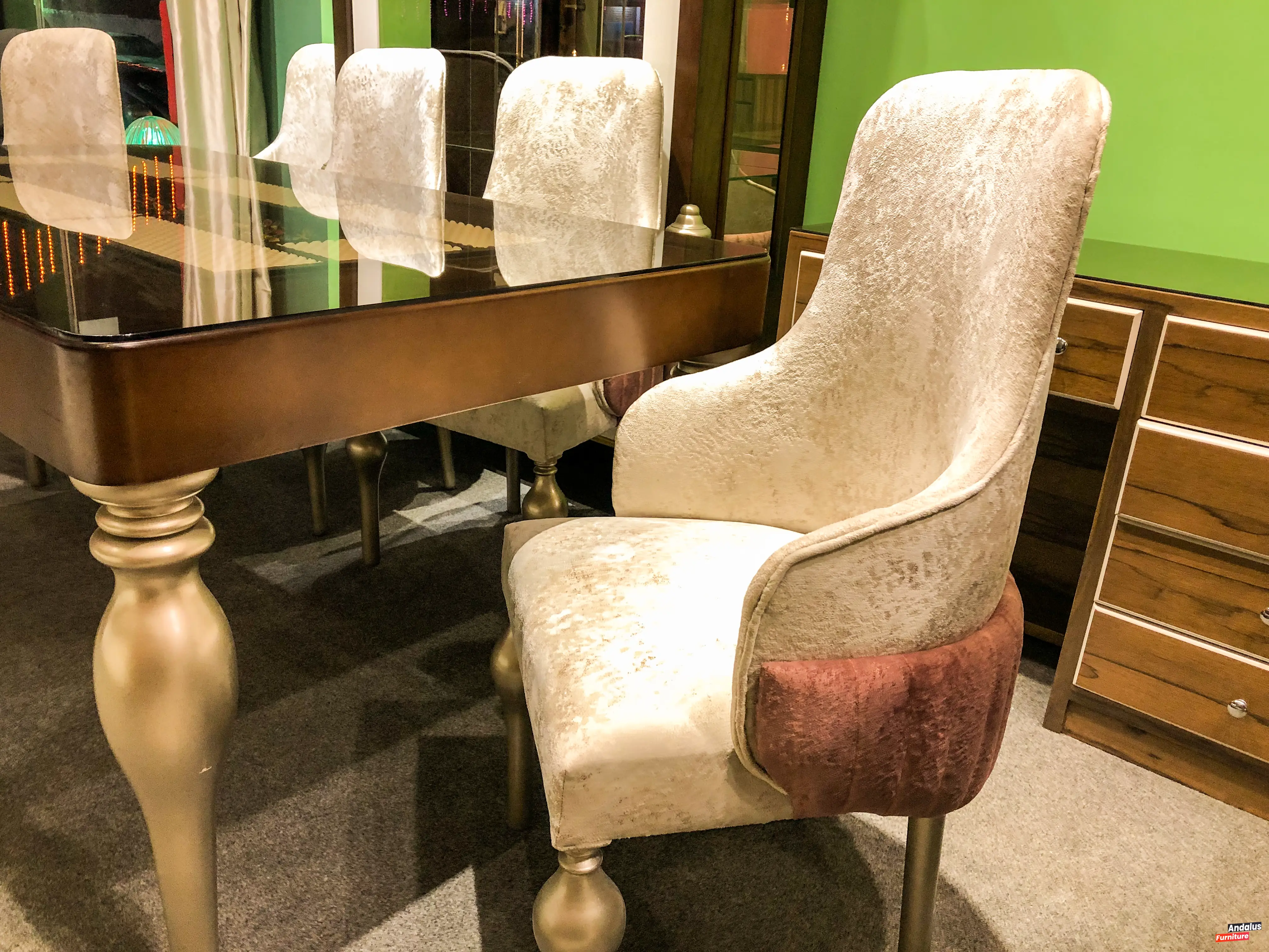 صورة 2 من غرفة سفرة موديل 15