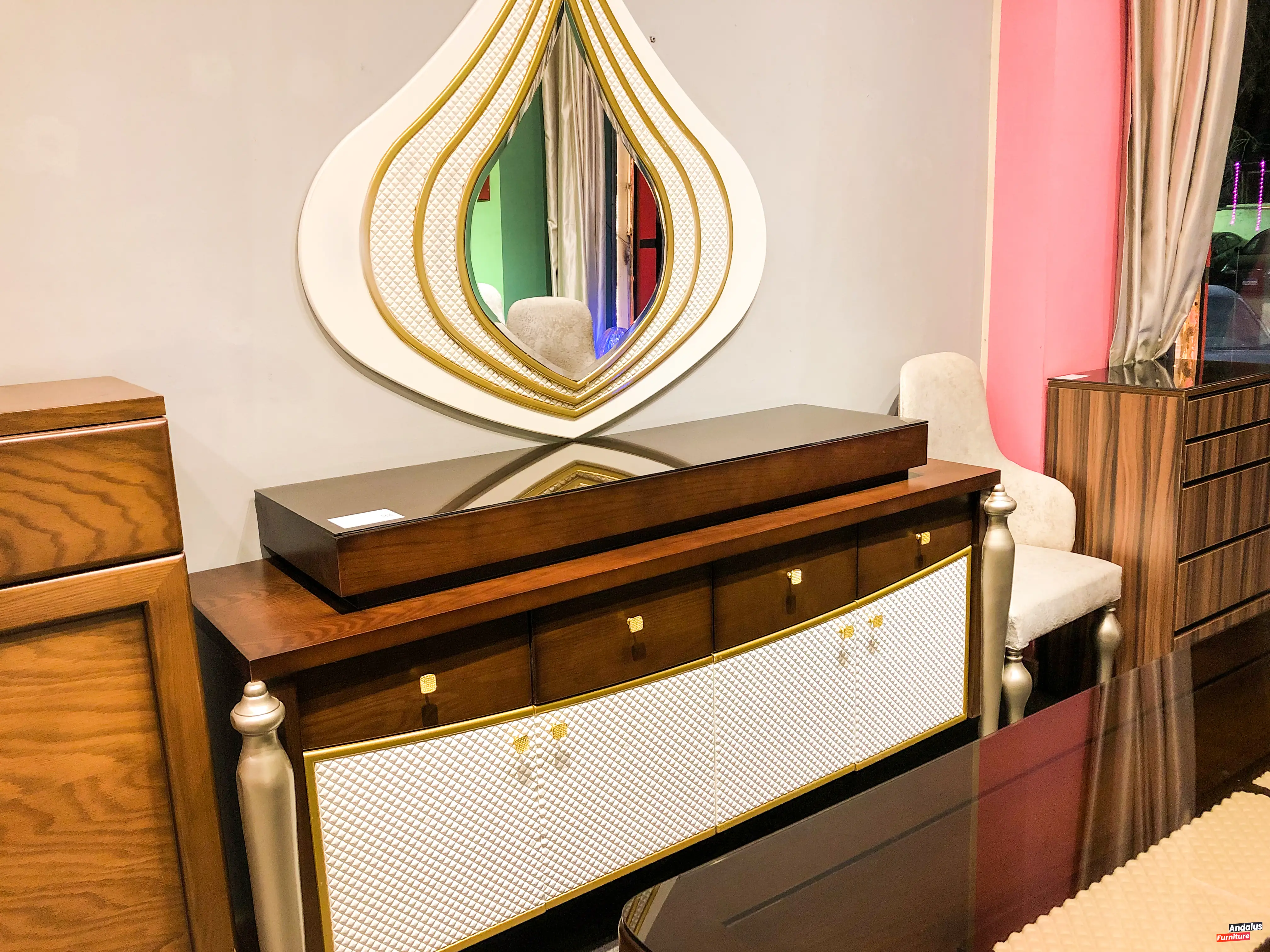 صورة 3 من غرفة سفرة موديل 15