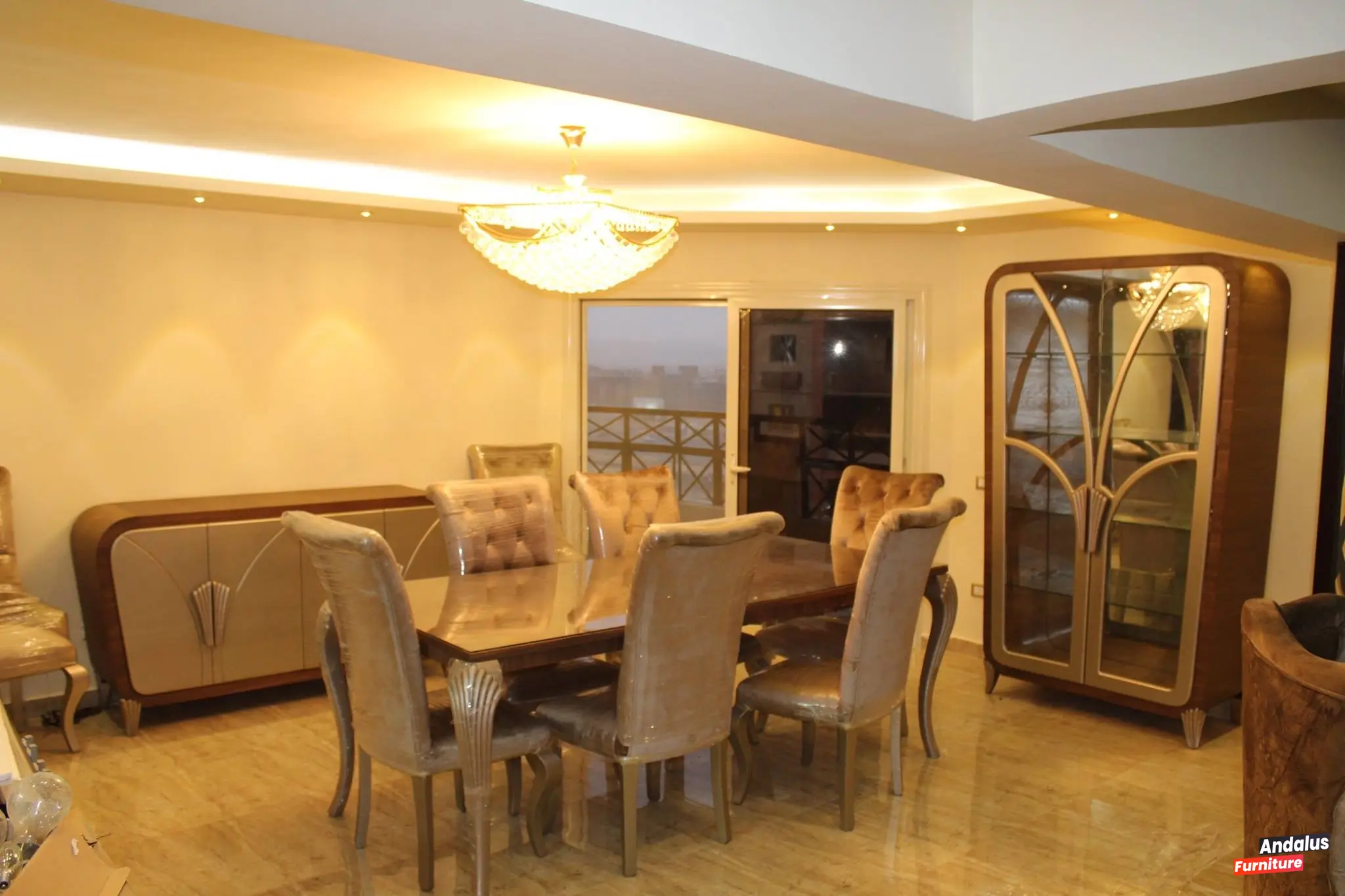 صورة 2 من غرفة سفرة موديل 19