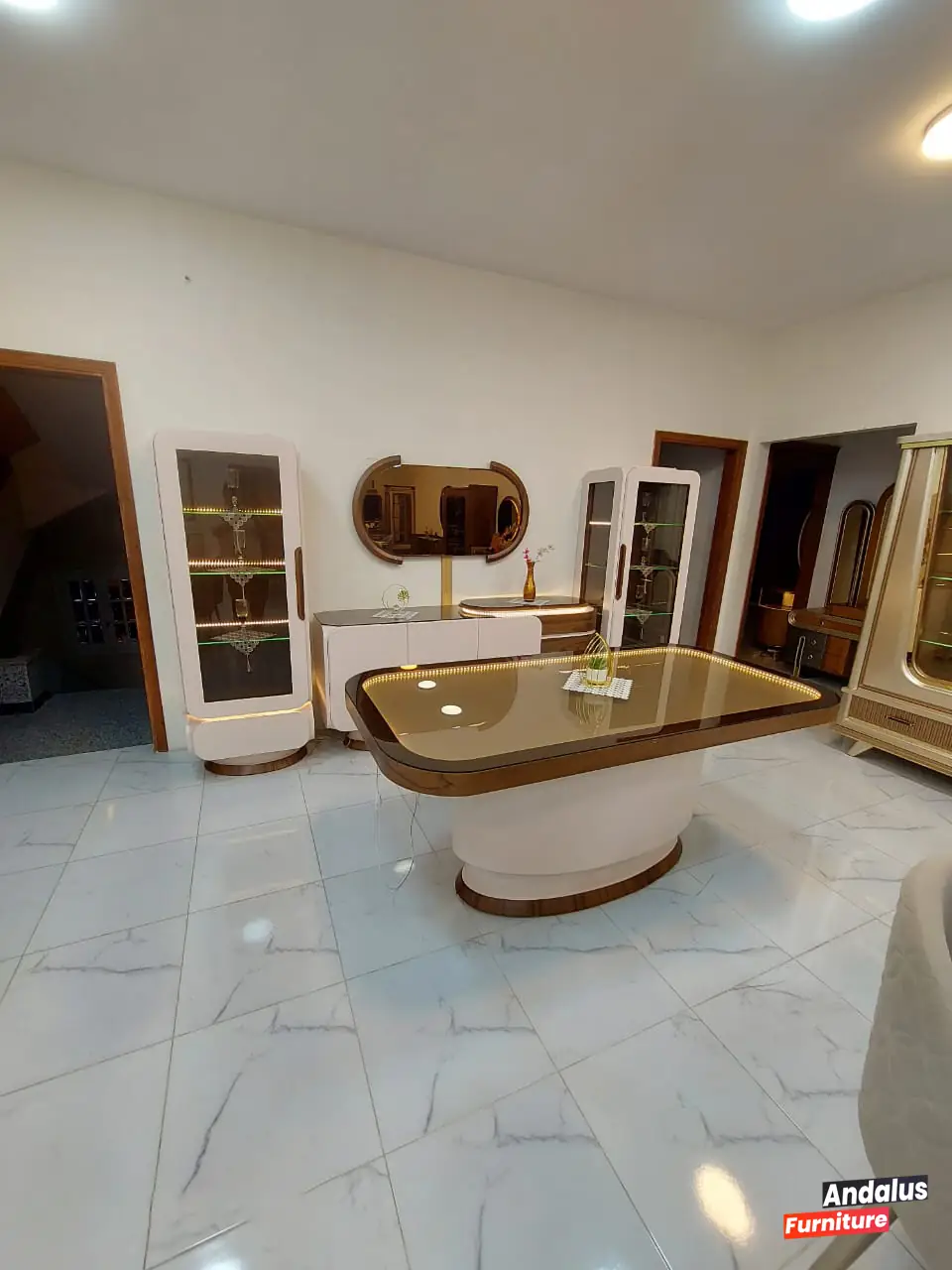 صورة 4 من غرفة سفرة موديل 32