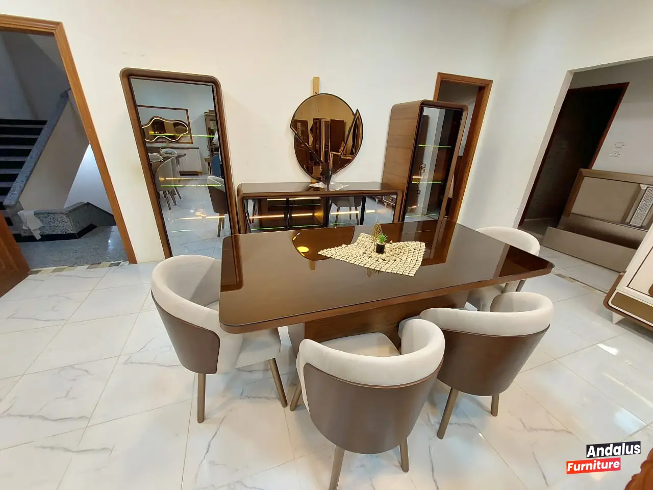 صورة 5 من غرفة سفرة موديل 35