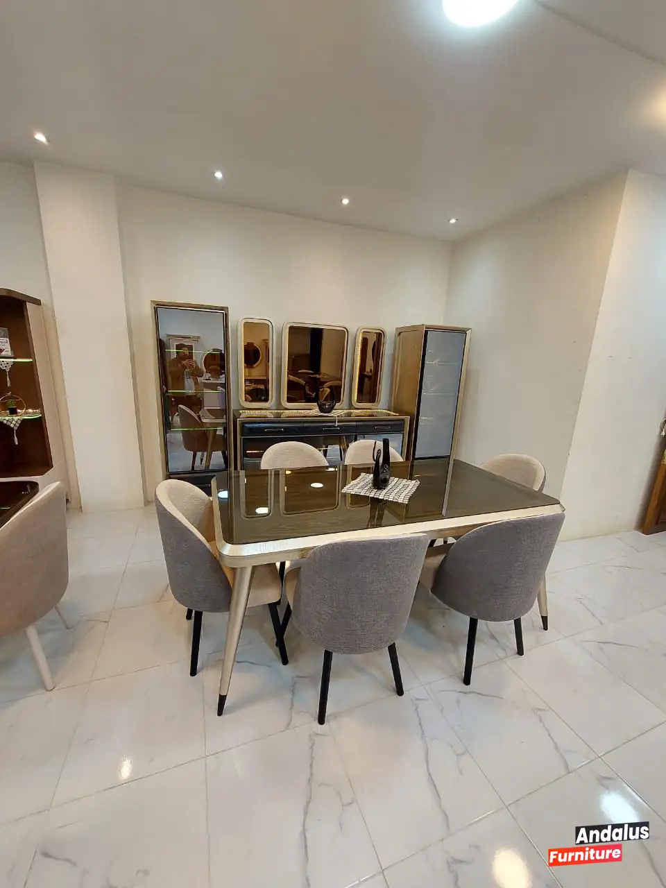 صورة 2 من غرفة سفرة موديل 37