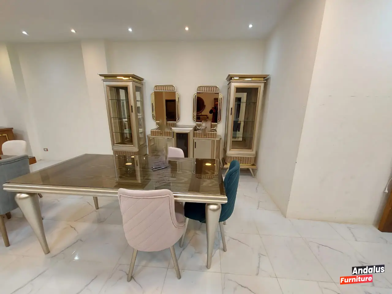 صورة 4 من غرفة سفرة موديل 42