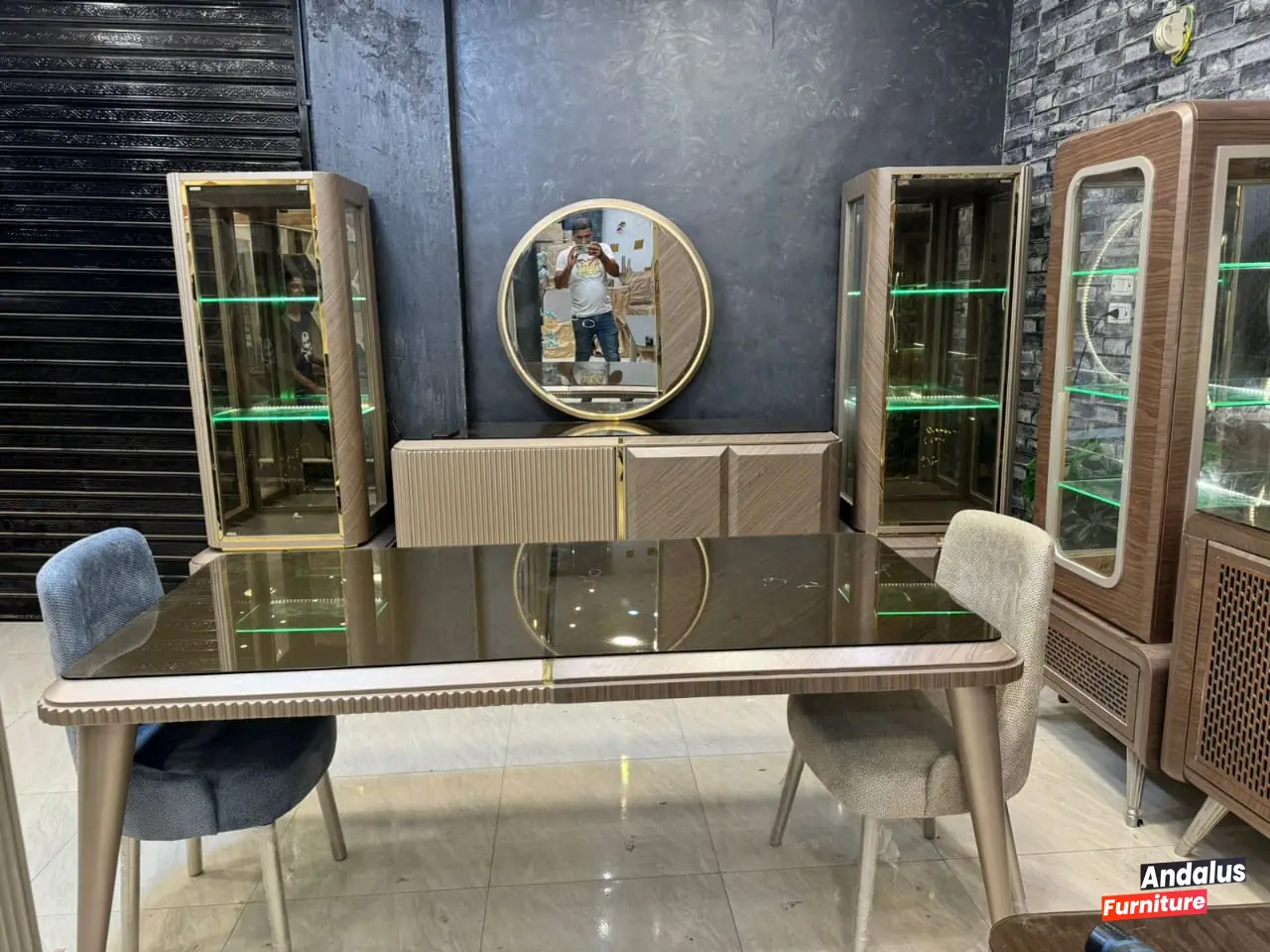 صورة 2 من غرفة سفرة موديل 63