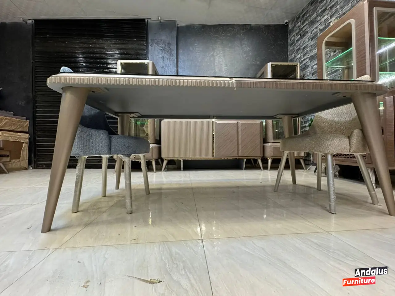 صورة 3 من غرفة سفرة موديل 63