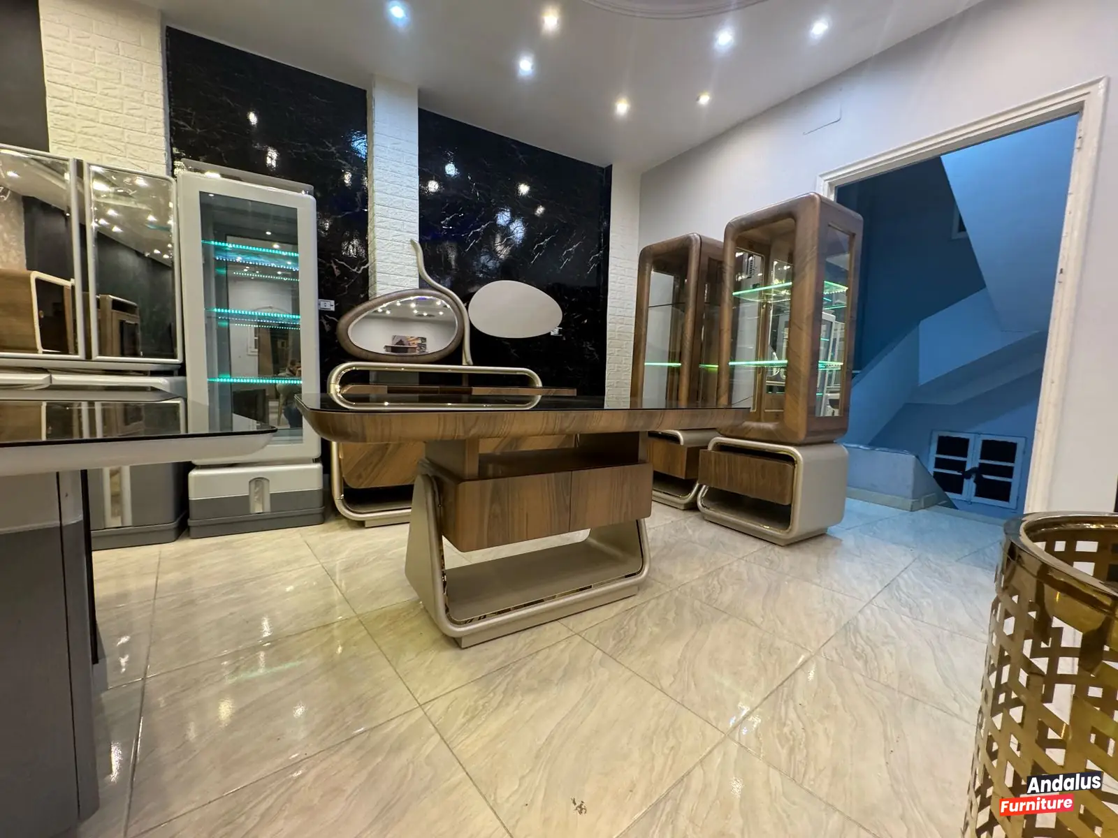 صورة 2 من غرفة سفرة موديل 81