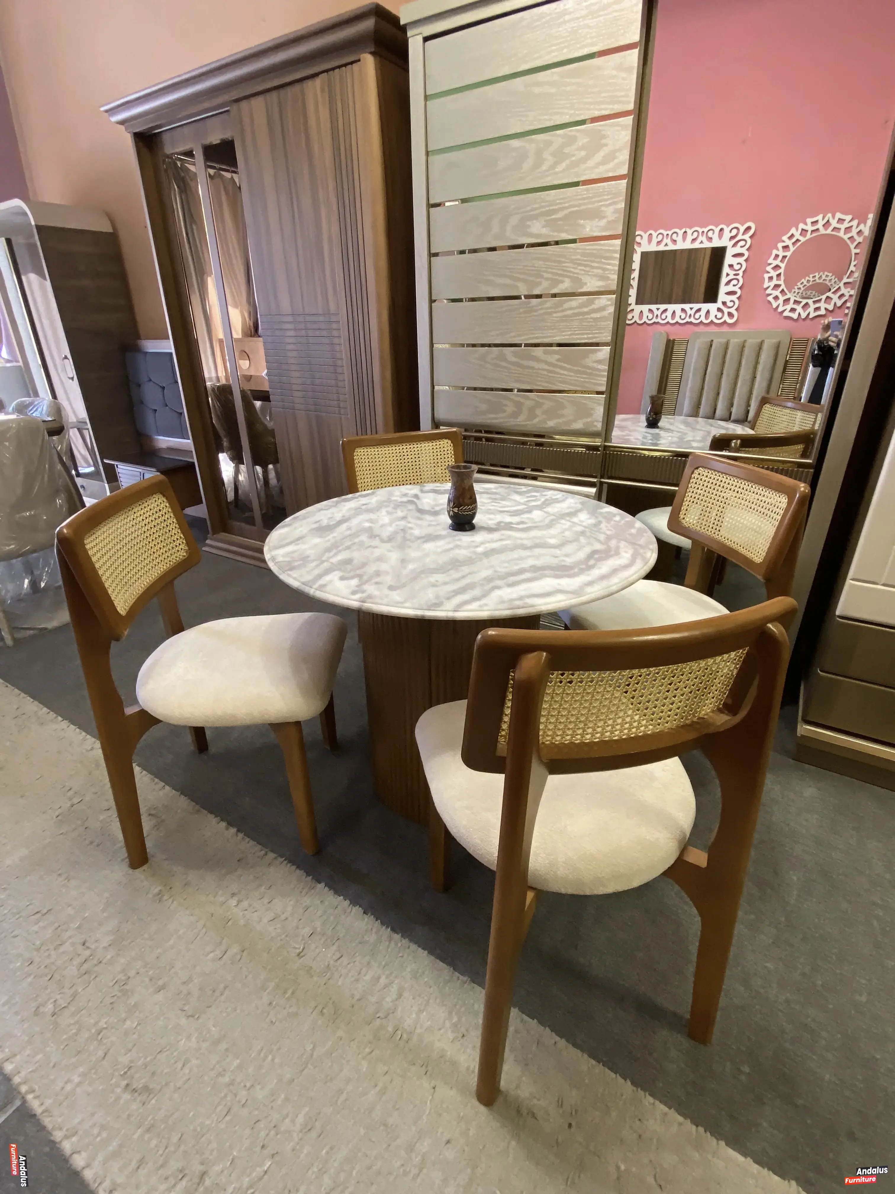 صورة 7 من غرفة سفرة موديل 87